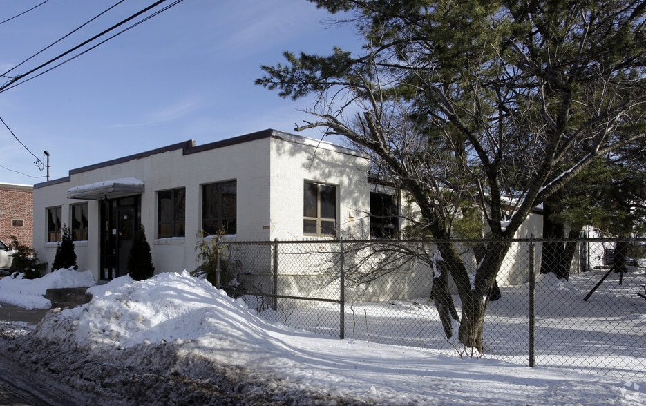 More Photos Of 174 Georgia Ave, Providence Manufacturing For Sale