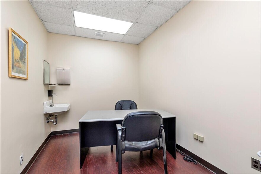 More Photos Of 1620 Front St, East Meadow Medical For Sale