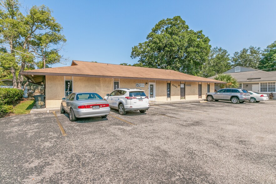 More Photos Of 6820 Saint Augustine Rd, Jacksonville Medical For Lease