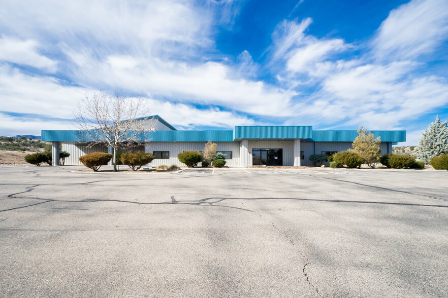 More Photos Of 6000 E Coury Dr, Cottonwood Light Manufacturing For Sale