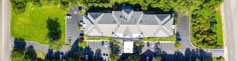 More Photos Of 451 Creighton Rd, Pensacola Hotel For Sale