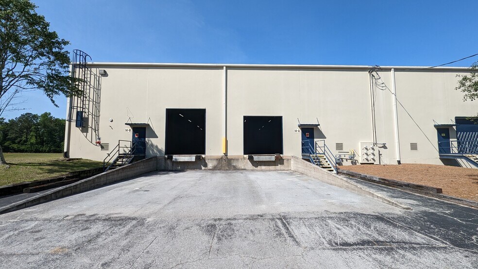 More Photos Of 312 Raleigh St, Wilmington Warehouse For Lease