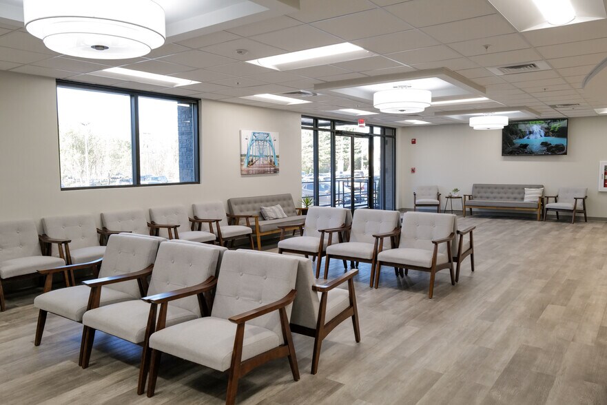 More Photos Of 929 Spring Creek Rd, Chattanooga Medical For Lease