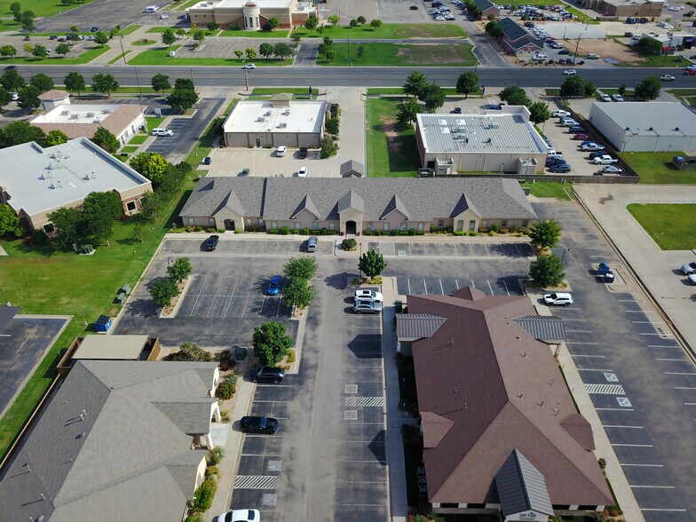 More Photos Of 6121 79th St, Lubbock Loft Creative Space For Lease