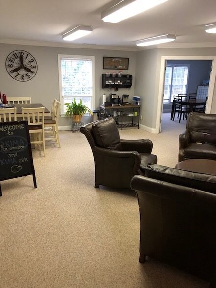 More Photos Of 1743 S Main St, Wake Forest Office For Lease