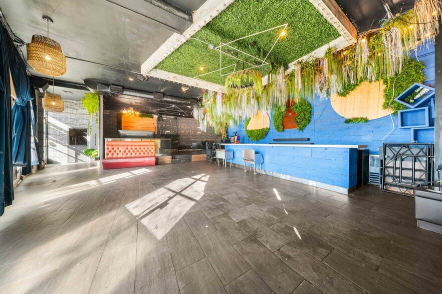 More Photos Of 33-29 Astoria Blvd N, Astoria Apartments For Lease