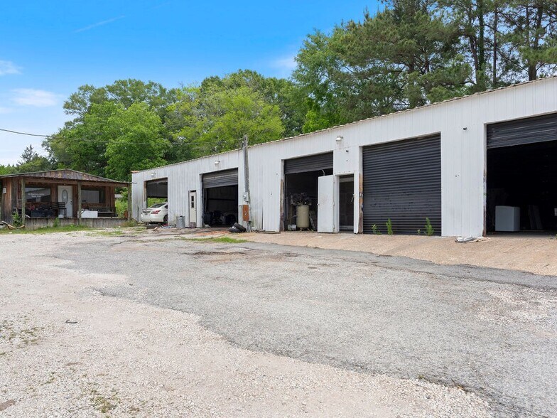 More Photos Of 3378 Highway 103 W, Lufkin Flex For Sale