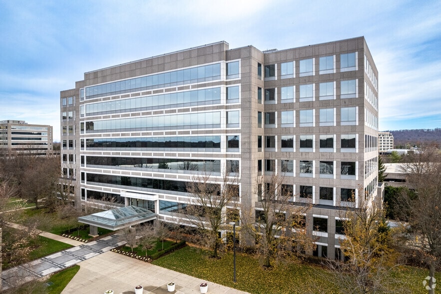 Primary Photo Of 200 Somerset Corporate Blvd, Bridgewater Office For Lease