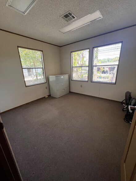 More Photos Of 6157 S US Highway 1, Fort Pierce Office For Lease