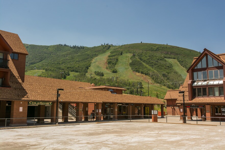 More Photos Of 1345-1385 Lowell Ave, Park City Unknown For Lease
