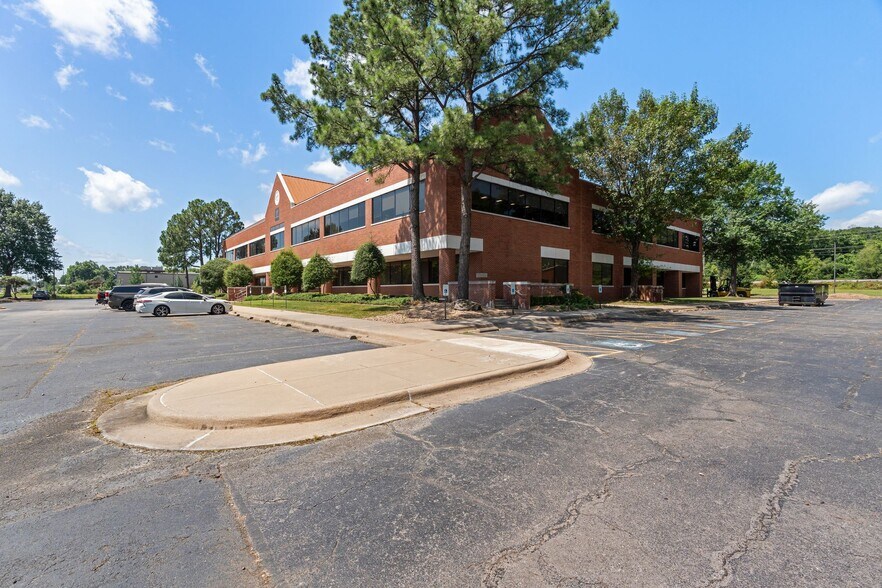 More Photos Of 3600 Wheeler Ave, Fort Smith Medical For Lease