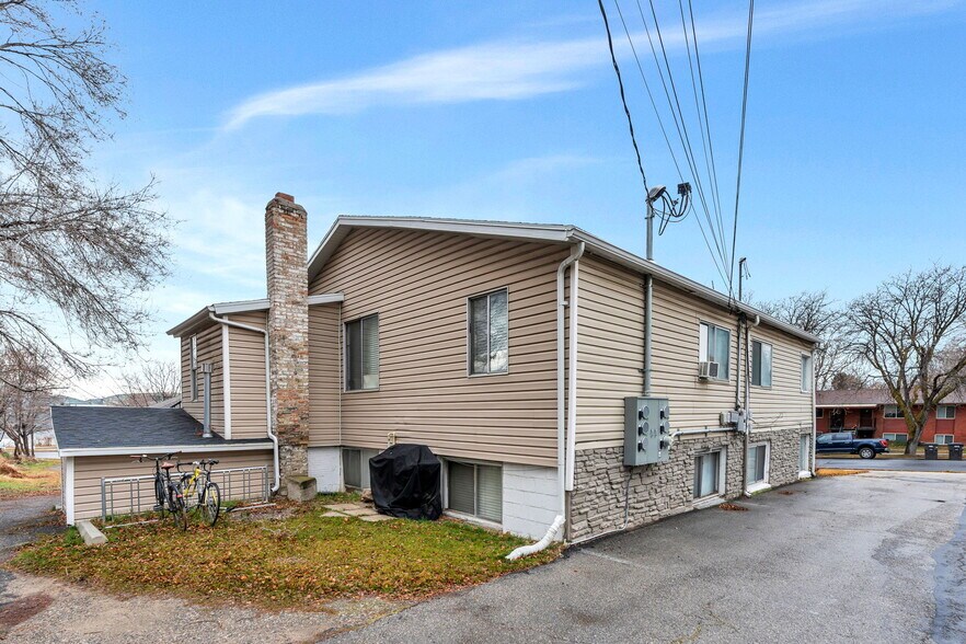 More Photos Of 457 S 500 E, Provo Apartments For Sale