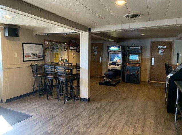 More Photos Of W5884 Cedar Ct, Shawano Bar For Sale