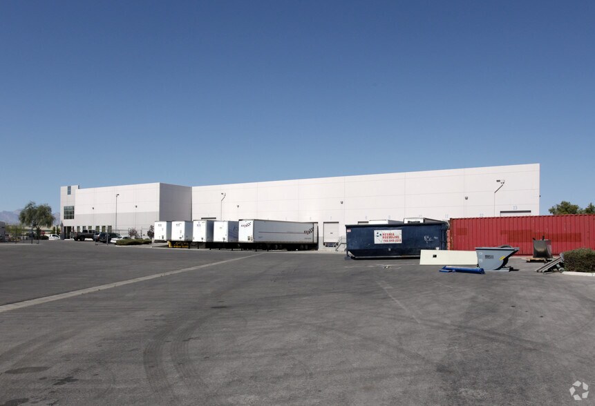 More Photos Of 4450 N Walnut Rd, North Las Vegas Warehouse For Lease
