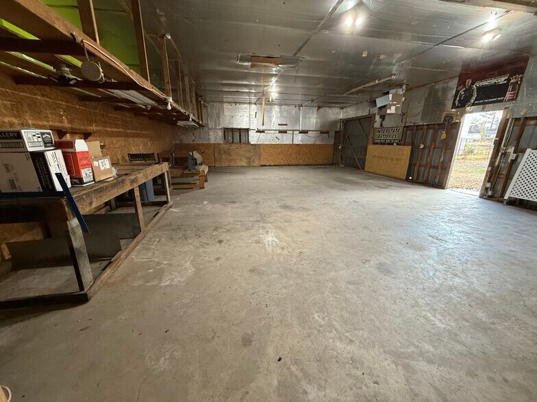 More Photos Of 2113 Wrightsville Ave, Wilmington Flex For Sale