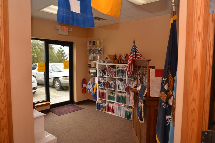 More Photos Of 1343 E Wisconsin Ave, Pewaukee Light Distribution For Lease