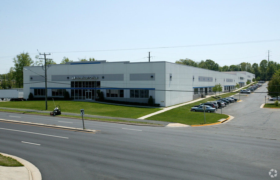 Primary Photo Of 14801 Willard Rd, Chantilly Warehouse For Lease