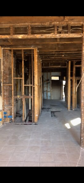 More Photos Of 3223 S 7th St, Saint Louis Office For Sale