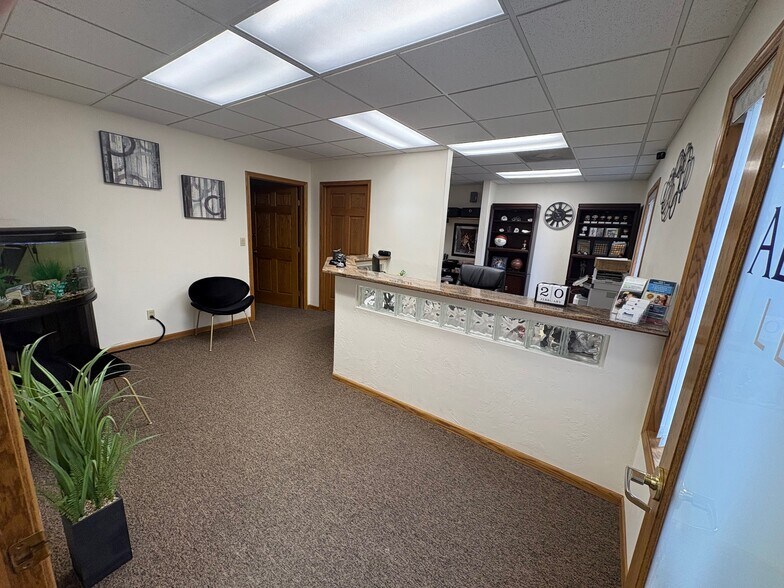 More Photos Of 2149 Velp Ave, Green Bay Office For Lease