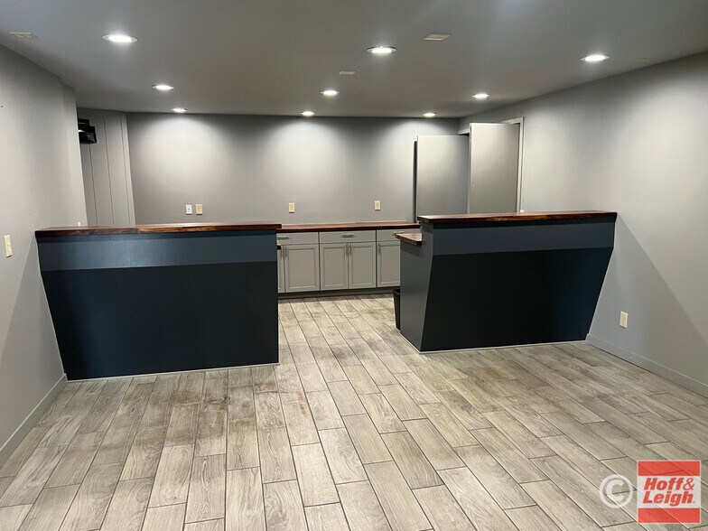 More Photos Of 7833 W Colfax Ave, Lakewood Auto Dealership For Lease