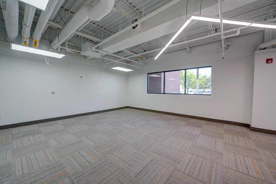 More Photos Of 3725 W 4100 S, Salt Lake City Medical For Lease