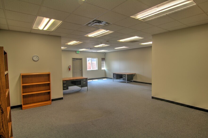 More Photos Of 760 Margrave Dr, Reno Office For Lease