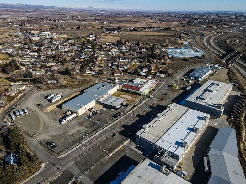 More Photos Of 1319 First Ave ave, Zillah General Retail For Sale