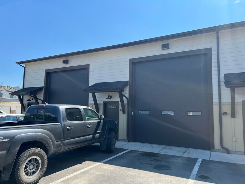 More Photos Of 388 Larkspur St, Ponderay Specialty For Lease