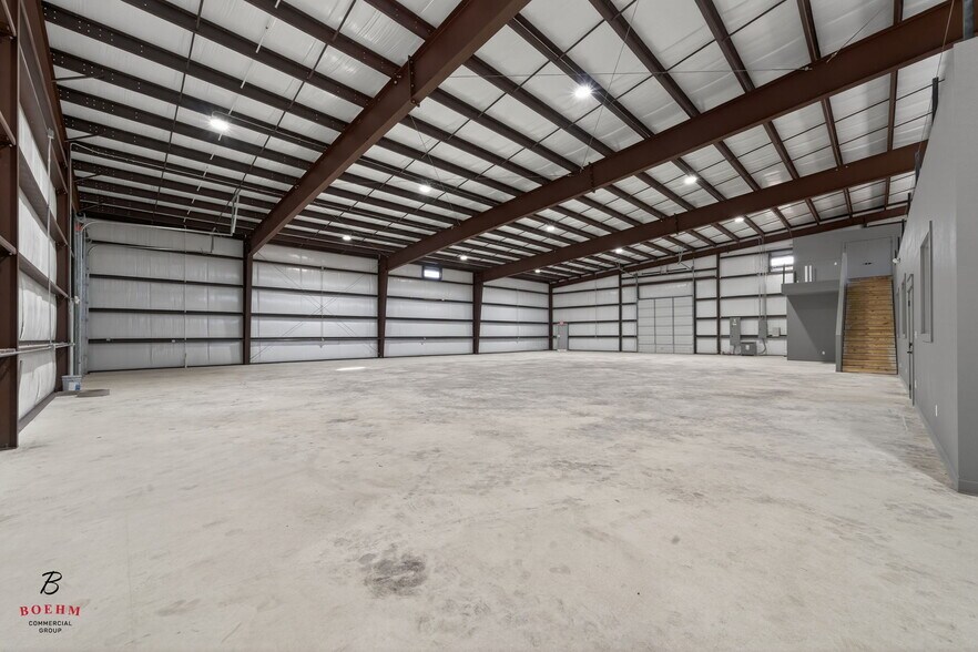 More Photos Of 52 Worth Dr, Boerne Warehouse For Lease