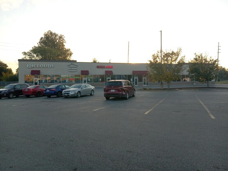 More Photos Of 1126-1144 Vaughn Rd, Wood River Unknown For Lease