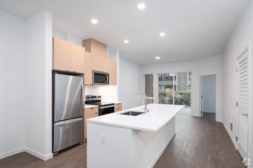 More Photos Of 2309 S Jackson St, Seattle Apartments For Lease