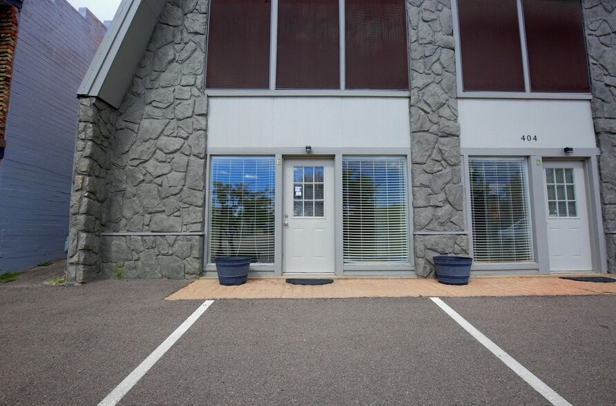 More Photos Of 404 W Main St, Payson Medical For Lease