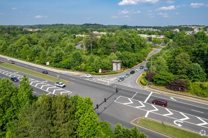 More Photos Of 1300 Peachtree Industrial Blvd, Suwanee Storefront Retail Office For Sale