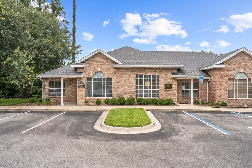 More Photos Of 4745 Sutton Park Ct, Jacksonville Medical For Sale