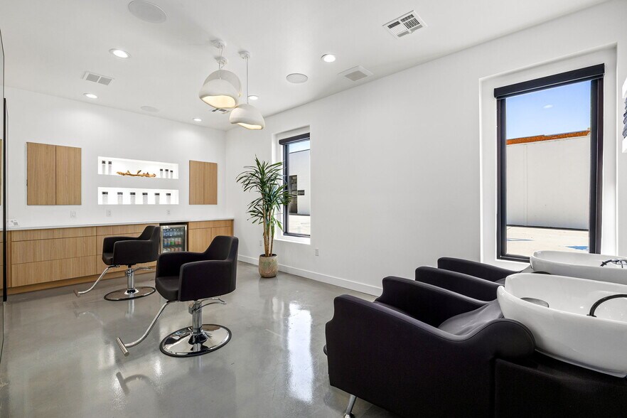 More Photos Of 124 N Glendora Ave, Glendora Coworking Space