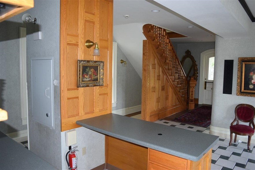 More Photos Of 138 1st St, Baraboo Office For Sale