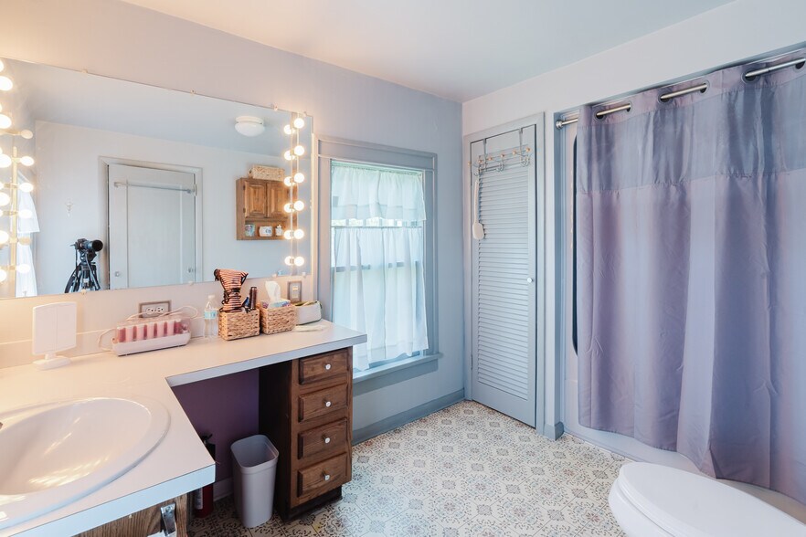 More Photos Of 1201 Washington St, Watertown Office Residential For Sale