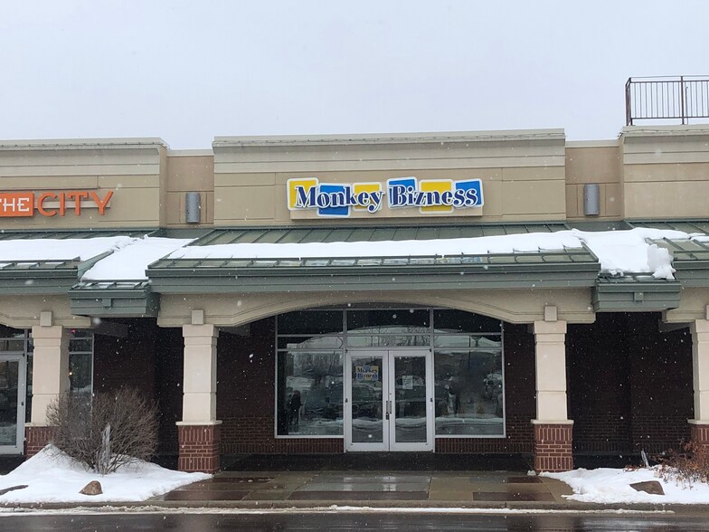 Primary Photo Of 4801-4831 S Louise Ave, Sioux Falls General Retail For Lease
