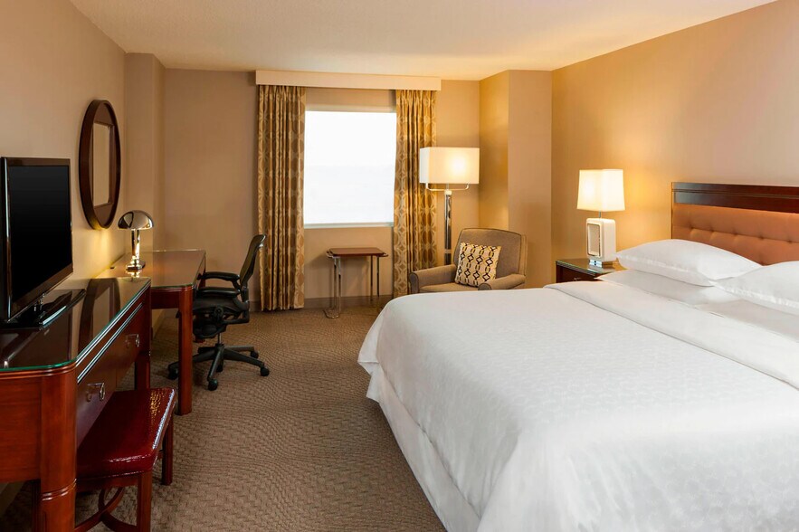 More Photos Of 4 Galleria Blvd, Metairie Hotel For Sale