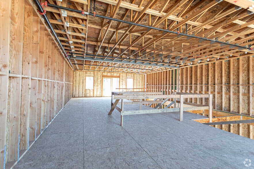 More Photos Of 1922 S Highway 40, Heber City Showroom For Lease
