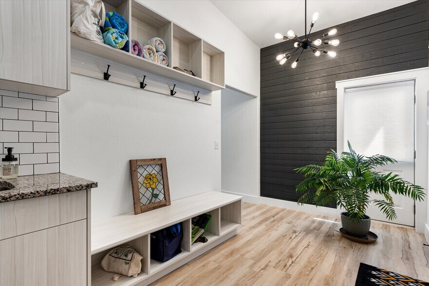 More Photos Of 1905 2nd St, Baker City Storefront Retail Residential For Sale