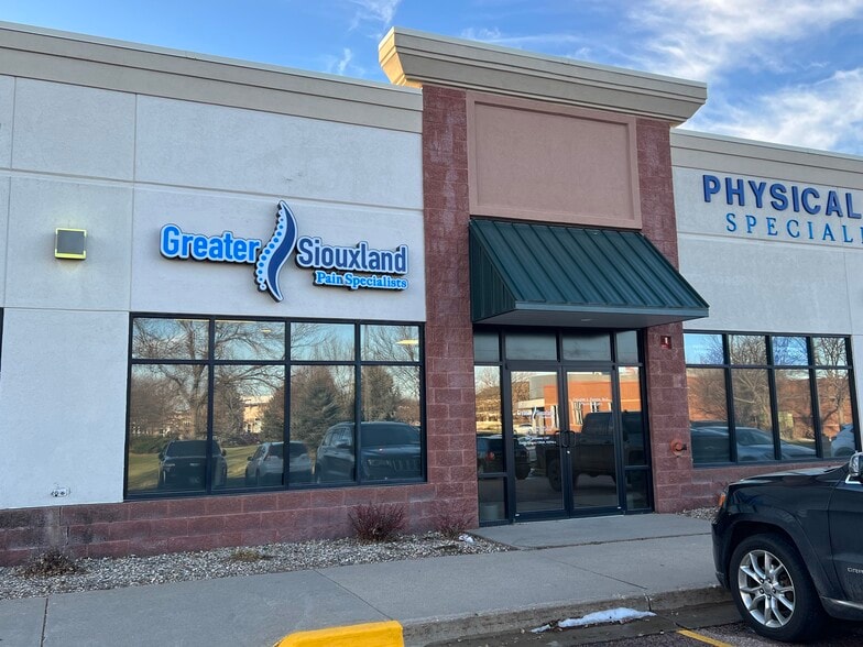 Primary Photo Of 317-319 Dakota Dunes Blvd, Dakota Dunes Storefront Retail Office For Lease