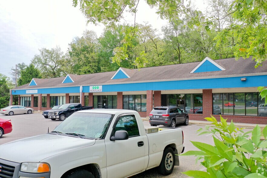 More Photos Of 7508-7514 Big Bend Blvd, Shrewsbury Office For Lease