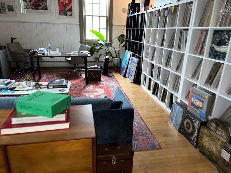 More Photos Of 28 Market St, Warren Theater Concert Hall For Sale