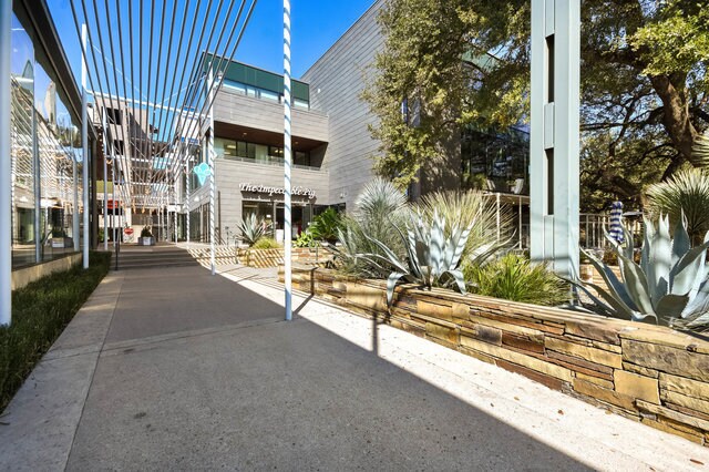 More Photos Of 1400 S Congress Ave, Austin Office For Lease