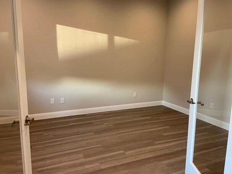 More Photos Of 4425 Plano Pky, Carrollton Medical For Lease