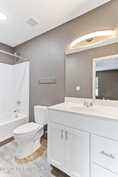 More Photos Of 5049 Park Ave, Wilmington Multifamily For Sale