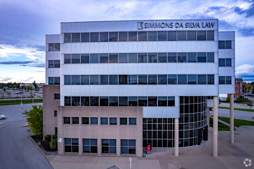 More Photos Of 201 County Court Blvd, Brampton Office For Lease