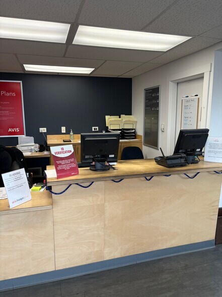 More Photos Of 9665 W 55th St, Countryside Freestanding For Lease