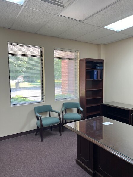 More Photos Of 6111 Heritage Park Dr, Chattanooga Office For Lease